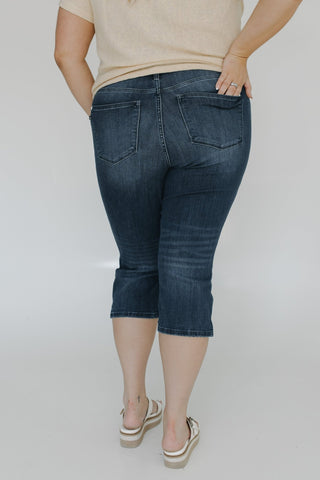 JUDY BLUE MID - RISE NON - DISTRESSED CAPRI WITH SIDE SLIT IN DARK WASH - Love Marlow