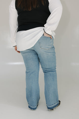 JUDY BLUE MID - RISE RELEASED HEM BOOTCUT JEANS WITH DESTROYED KNEE - Love Marlow
