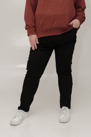 JUDY BLUE MID - RISE SLIM FIT JEANS IN BLACK - Love Marlow