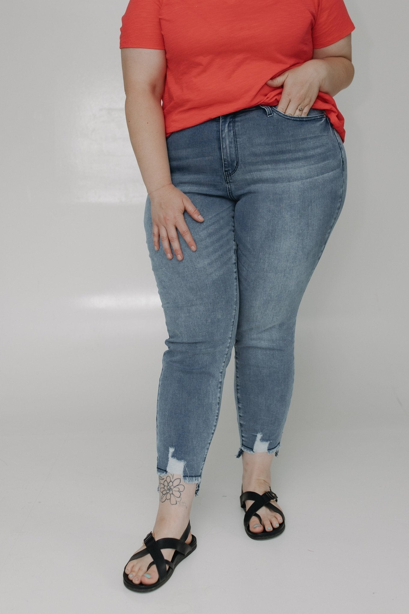 JUDY BLUE MID - RISE SUSTAINABLE DENIM IN A RELAXED FIT WITH COOLING TECHNOLOGY - Love Marlow