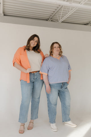 Judy Blue Mid - Rise Tummy Control Straight Leg Jeans In Medium Vintage Wash – Petite - Love Marlow