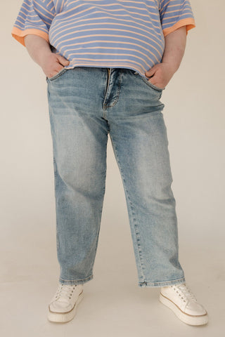 Judy Blue Mid - Rise Tummy Control Straight Leg Jeans In Medium Vintage Wash – Petite - Love Marlow