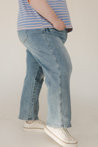 Judy Blue Mid - Rise Tummy Control Straight Leg Jeans In Medium Vintage Wash – Petite - Love Marlow