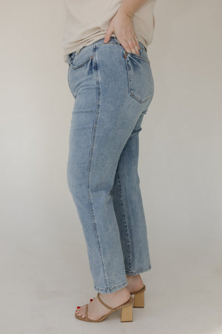 Judy Blue Mid - Rise Tummy Control Straight Leg Jeans – Medium Vintage Wash - Love Marlow