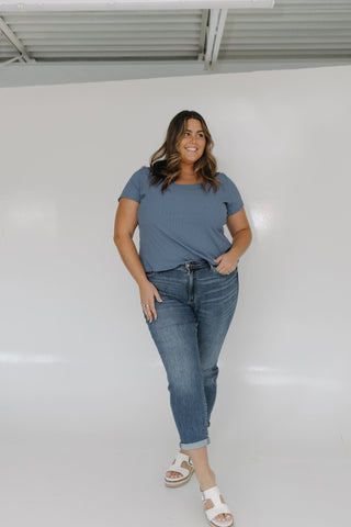 JUDY BLUE MID - RISE VINTAGE WASH NON - DISTRESSED BOYFRIEND JEAN WITH A ROLLED CUFF - Love Marlow