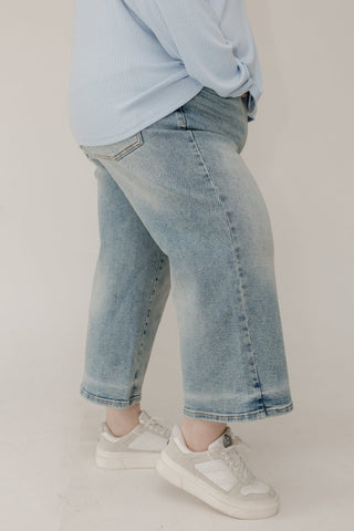Judy Blue Mid Rise Wide Leg Crop Jeans – Light Medium Wash - Love Marlow