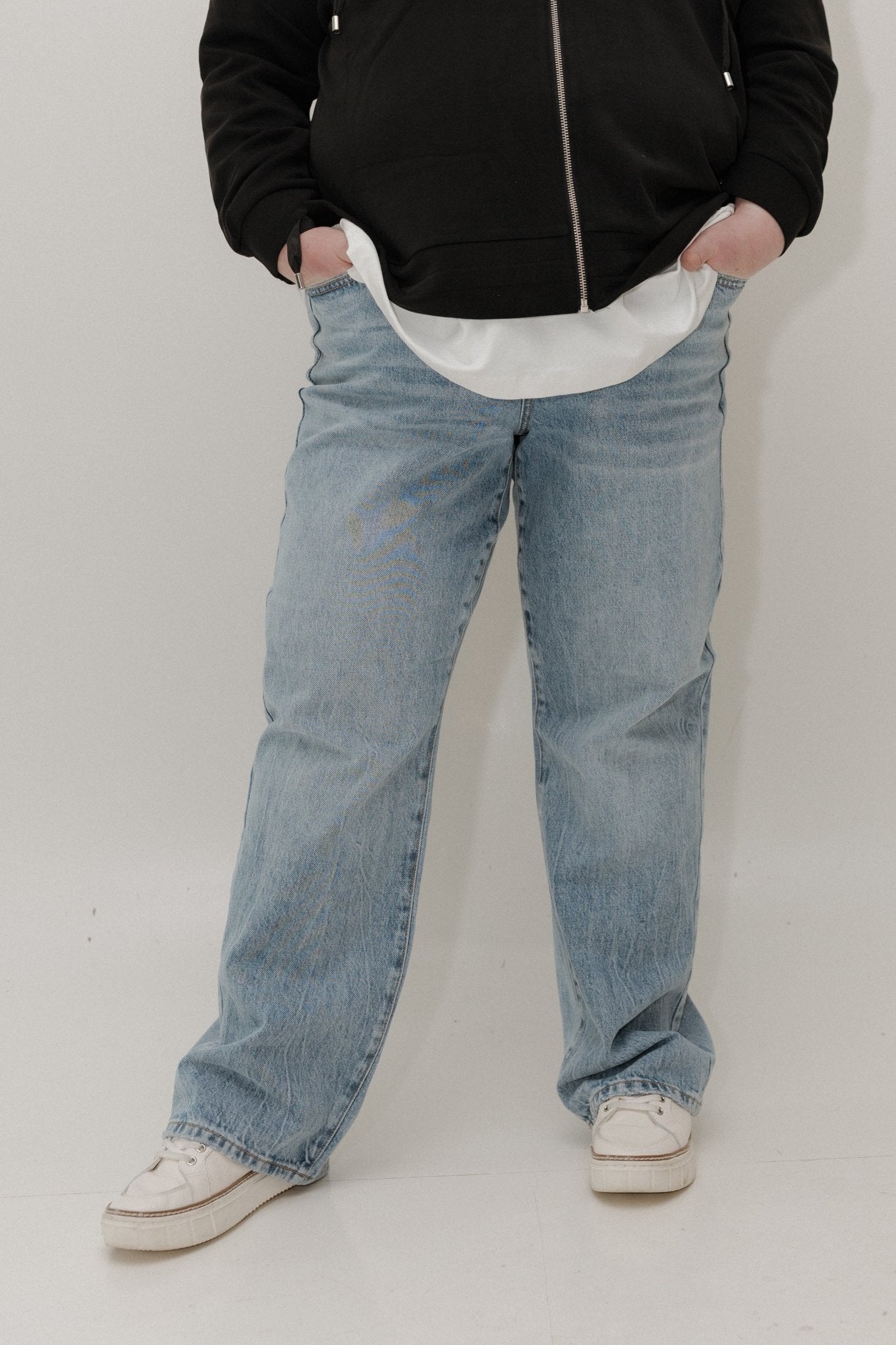 Judy Blue Rigid Magic Straight Leg Jeans – Vintage Medium Wash - Love Marlow