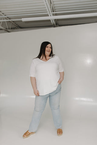 JUDY BLUE TUMMY CONTROL LIGHT WASH BOOTCUT JEANS IN SHORT - Love Marlow