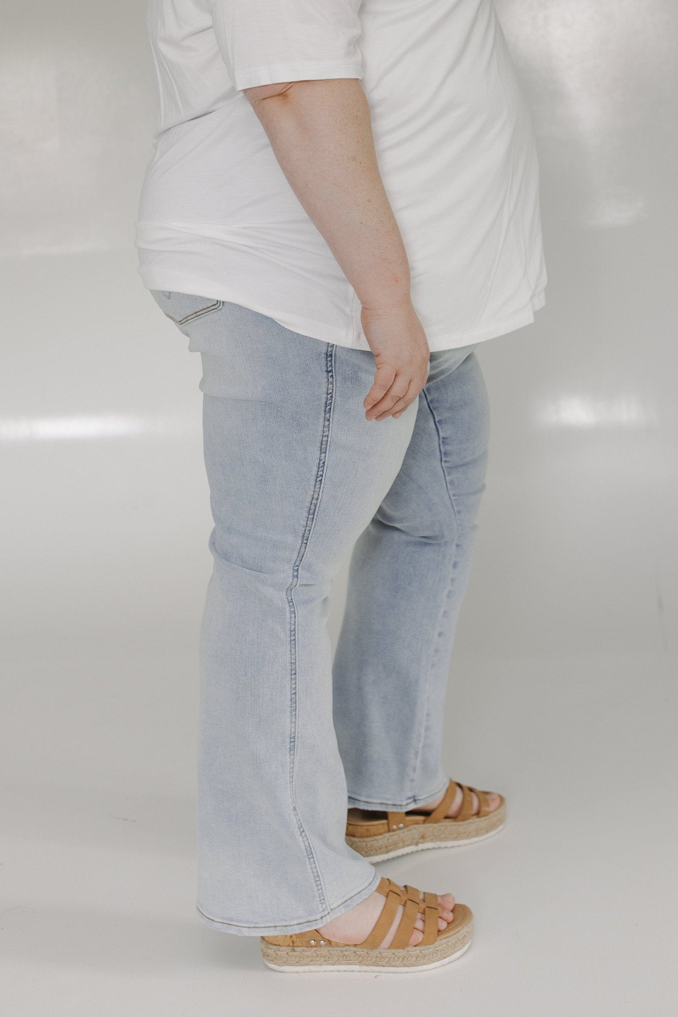 JUDY BLUE TUMMY CONTROL LIGHT WASH BOOTCUT JEANS IN SHORT - Love Marlow