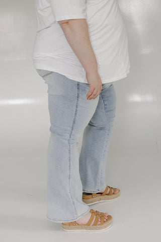 JUDY BLUE TUMMY CONTROL LIGHT WASH BOOTCUT JEANS IN SHORT - Love Marlow