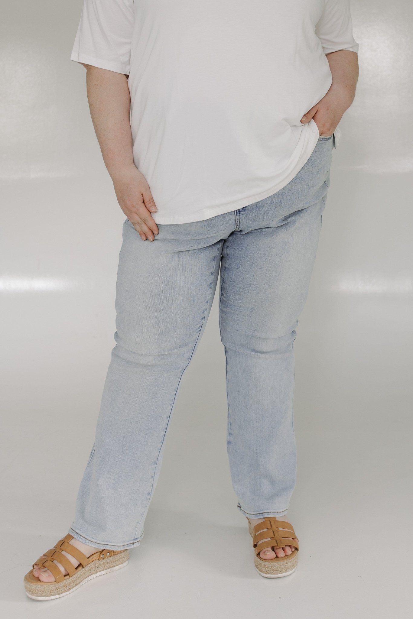 JUDY BLUE TUMMY CONTROL LIGHT WASH BOOTCUT JEANS IN SHORT - Love Marlow