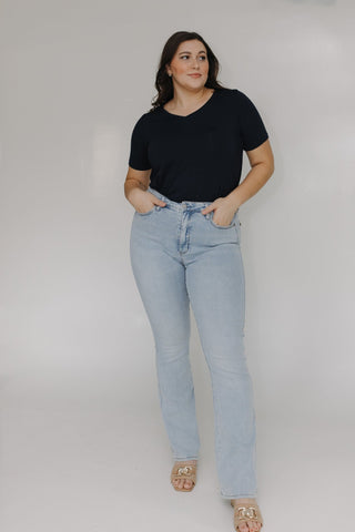 JUDY BLUE TUMMY CONTROL LIGHT WASH BOOTCUT JEANS IN TALL - Love Marlow