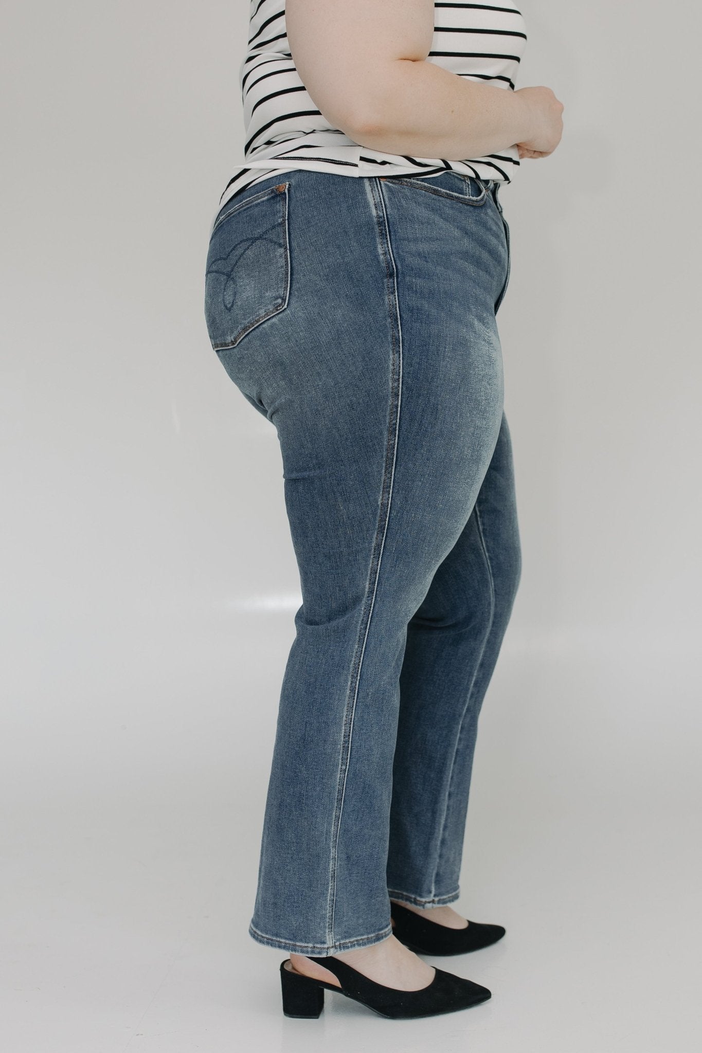 JUDY BLUE TUMMY CONTROL MEDIUM WASH BOOTCUT JEANS IN REGULAR - Love Marlow