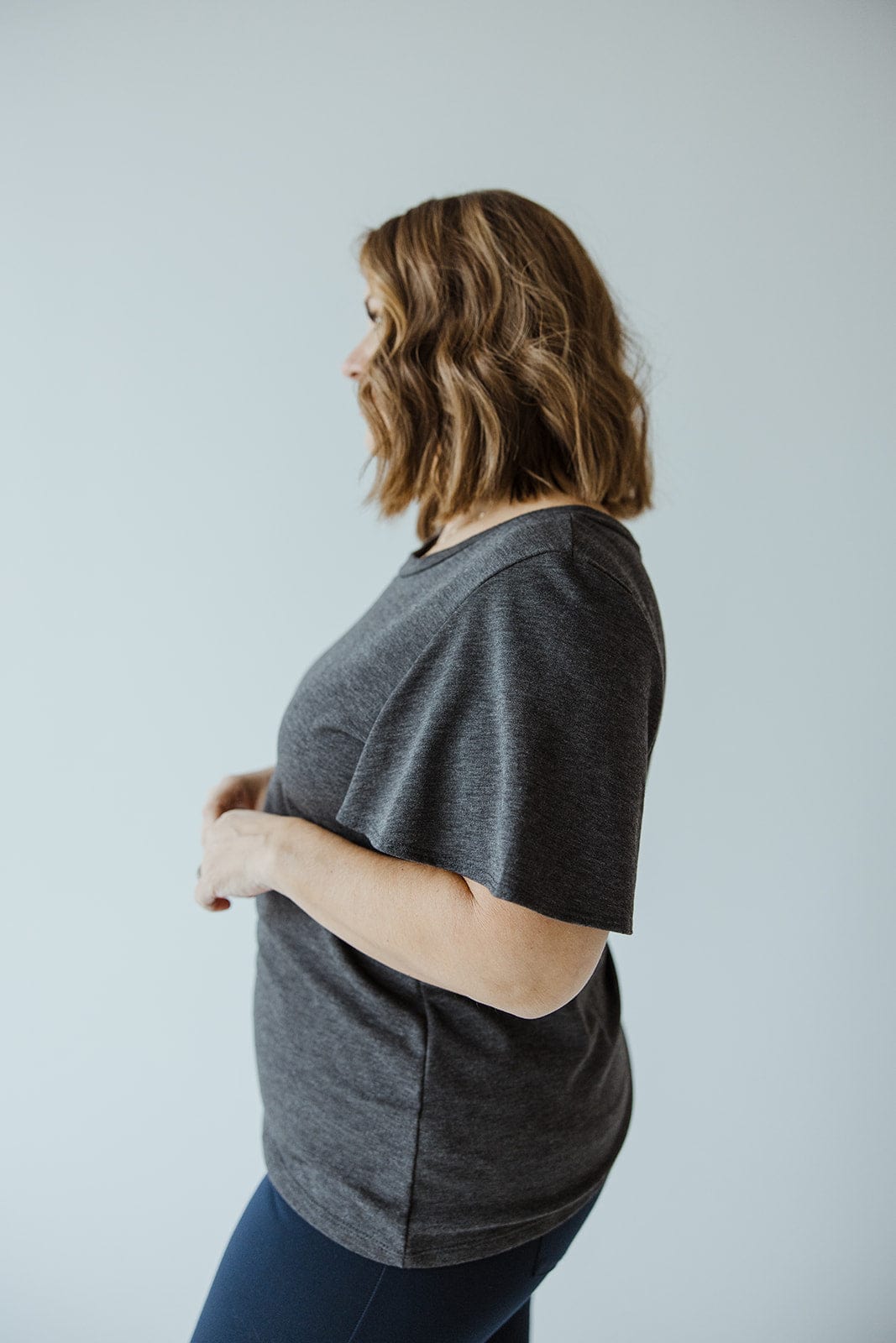 KNIT FLUTTER SLEEVE TOP IN CHARCOAL - Love Marlow