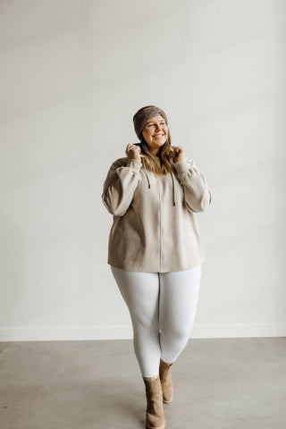 KNITTED CHENILLE HEADBAND IN WINTER TAUPE - Love Marlow