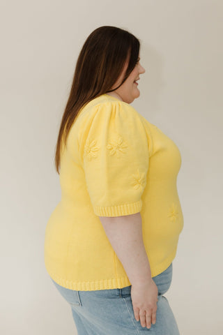 Knitted Floral Detailed Short Sleeve Sweater – Lemon - Love Marlow