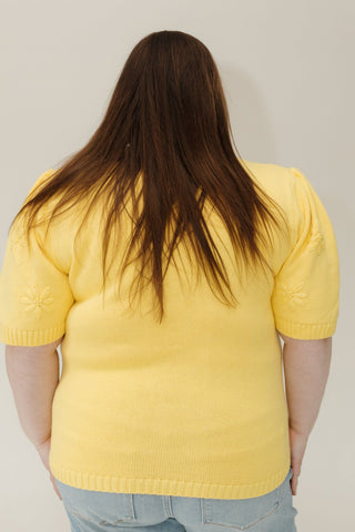 Knitted Floral Detailed Short Sleeve Sweater – Lemon - Love Marlow