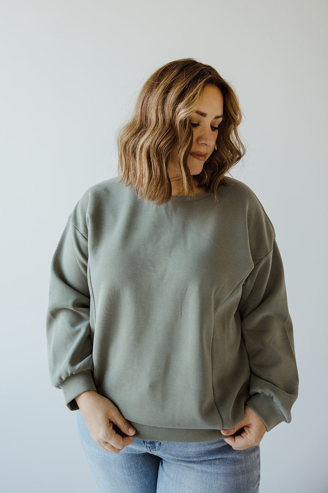 LIGHT AS AIR BANDED HEM SWEATSHIRT IN GREYED ARMY - 12 - Love Marlow