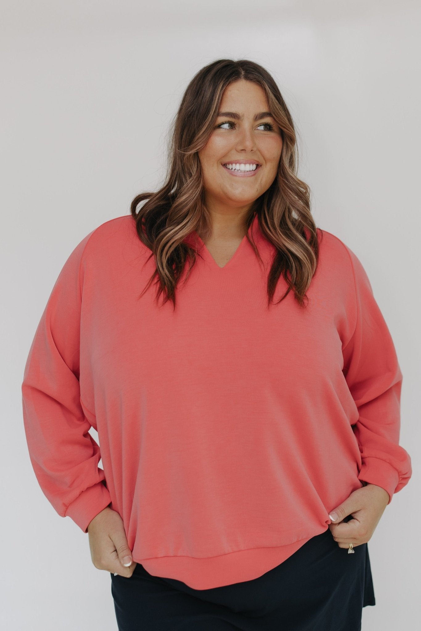 LIGHT AS AIR LONG RAGLAN SLEEVE V - NECK TEE IN SANDÍA - Love Marlow