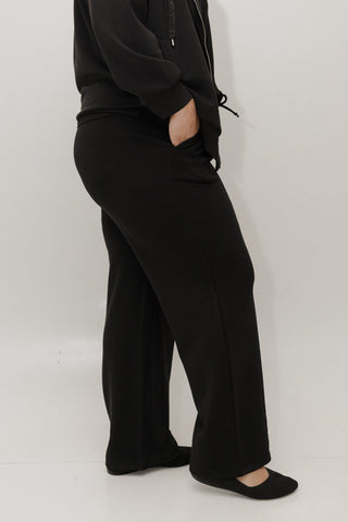 Light As Air Slim Straight Pant – Black - Love Marlow
