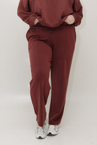 Light As Air Slim Straight Pant – Rich Burgundy Wine - Love Marlow