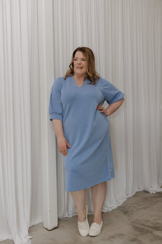 LIGHT AS AIR V - NECK DRESS WITH PIPING DETAIL IN DUSTY LIGHT BLUE - Love Marlow