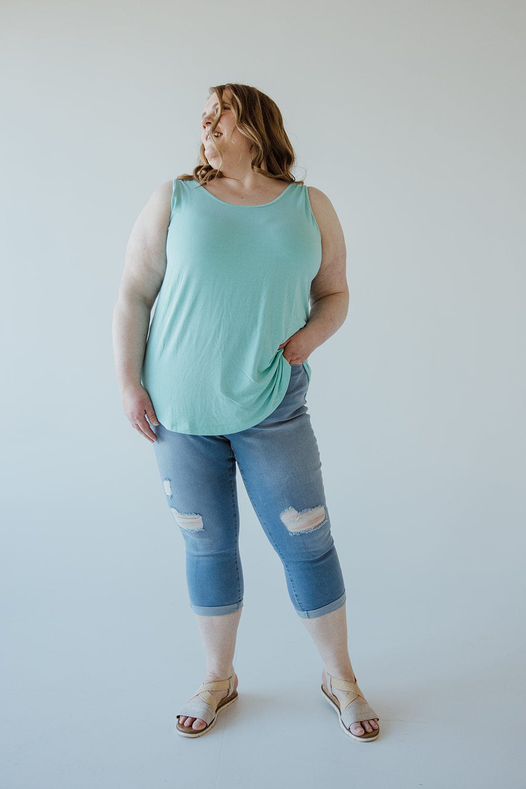 LIGHT WASH DISTRESSED SKINNY CAPRI - 14 - Love Marlow