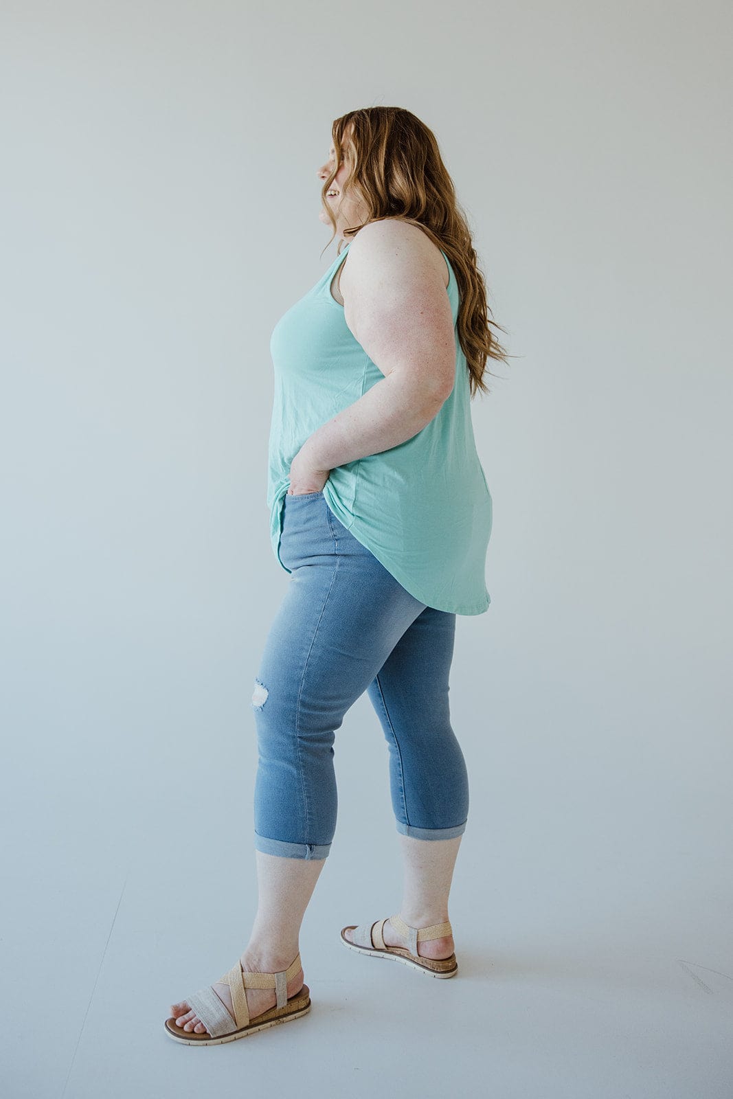 LIGHT WASH DISTRESSED SKINNY CAPRI - 14 - Love Marlow