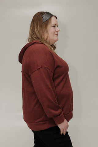 LIGHTWEIGHT BUTTON FRONT HOODIE IN WINE - Love Marlow