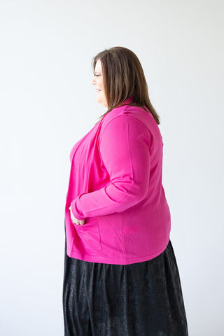 LIGHTWEIGHT CARDIGAN WITH POCKETS IN AZALEA - Love Marlow