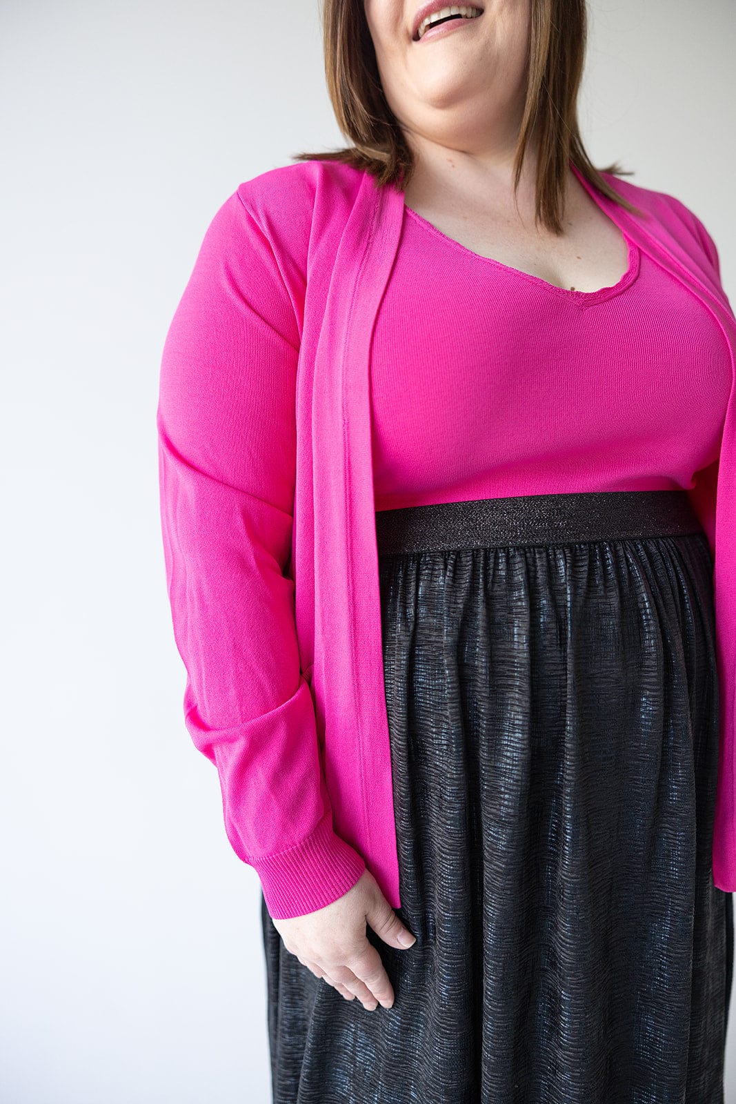 LIGHTWEIGHT CARDIGAN WITH POCKETS IN AZALEA - Love Marlow