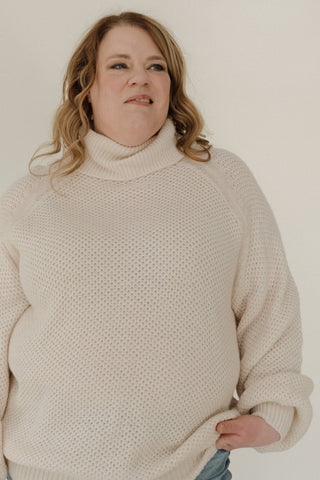 LIGHTWEIGHT RAGLAN SLEEVE TURTLENECK IN SNOWY WHITE - Love Marlow