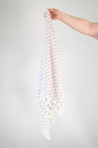 LIGHTWEIGHT SUMMER PATTERN SCARF - Love Marlow