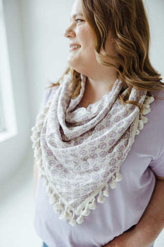 LIGHTWEIGHT SUMMER PATTERN SCARF - Love Marlow