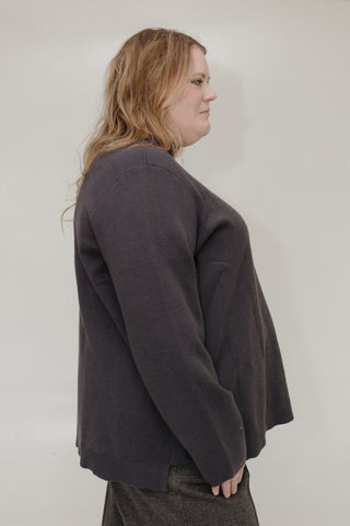 LIGHTWEIGHT SWEATER WITH ZIPPER DETAIL IN BLUE GREY - Love Marlow