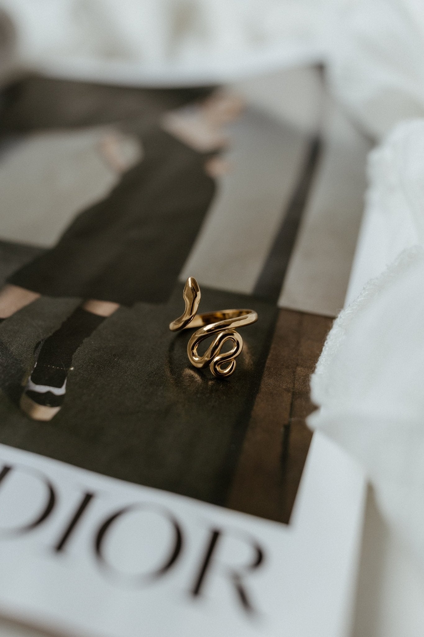 LIZ SNAKE RING - Love Marlow