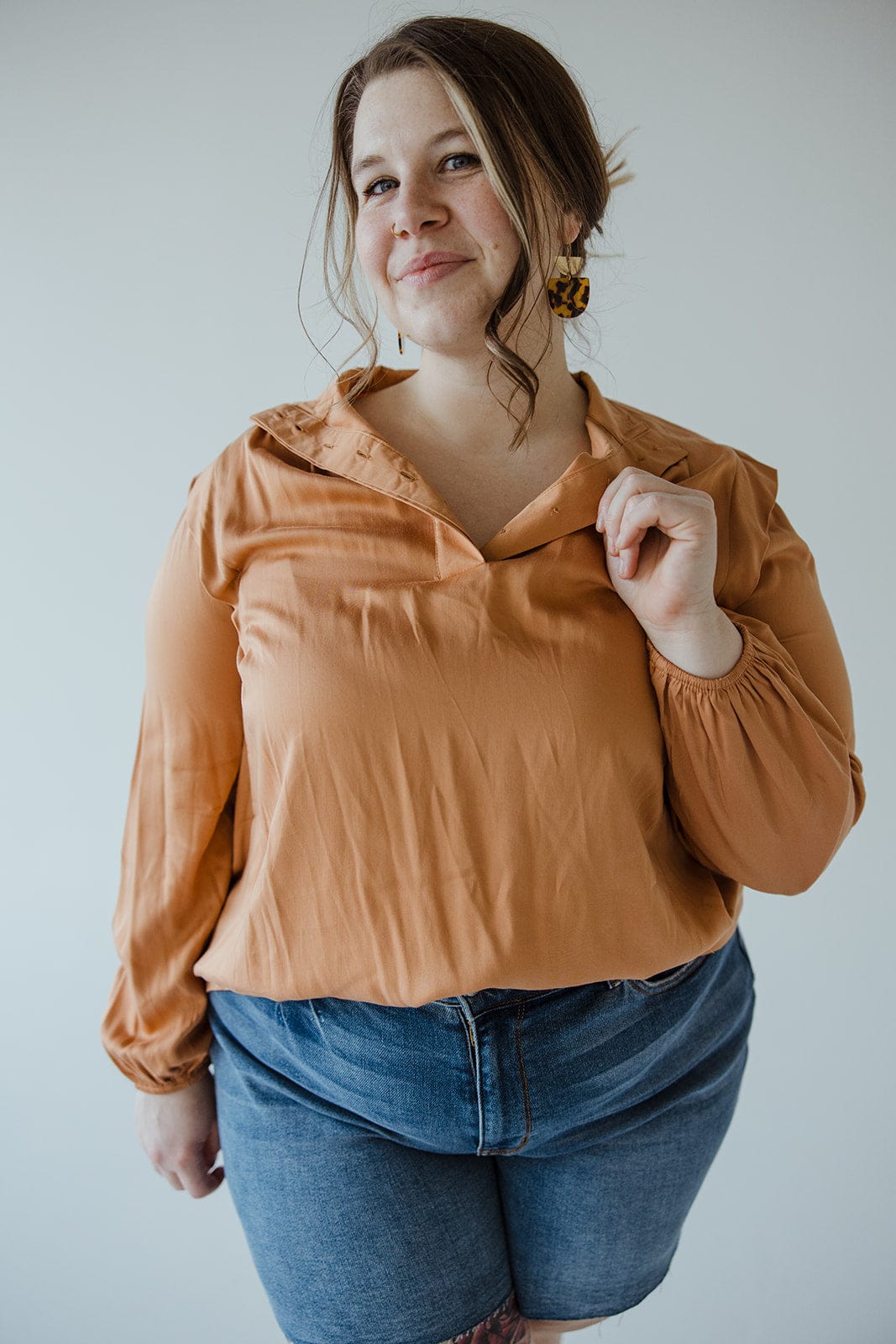 LONG SLEEVE TURTLENECK BLOUSE IN TERRACOTTA - Love Marlow