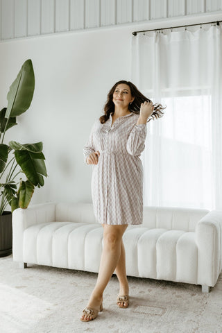 LONG SLEEVED TUXEDO FRONT DRESS WITH BELT - Love Marlow
