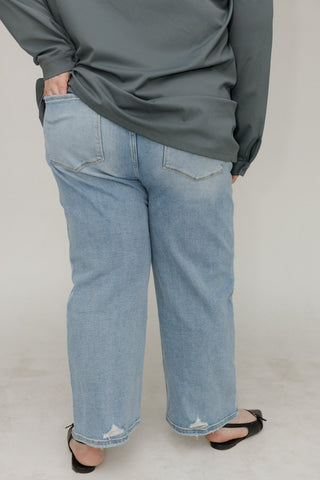 Lovervet High Rise Crop Slim Wide Jeans – Classic Wash - Love Marlow