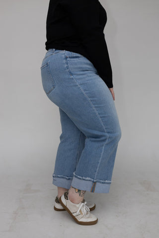 Lovervet Mid Rise Cuffed Slim Wide Jeans – Medium Light Wash - Love Marlow