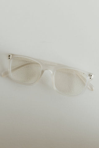 MABEL L. CRISS BLUE LIGHT GLASSES IN MATTE CLEAR - Love Marlow