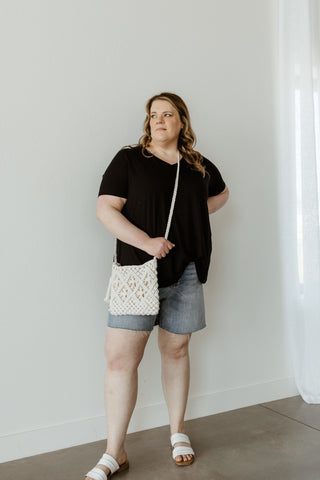 MACRAME CROSSBODY BAG IN WHITE - Love Marlow