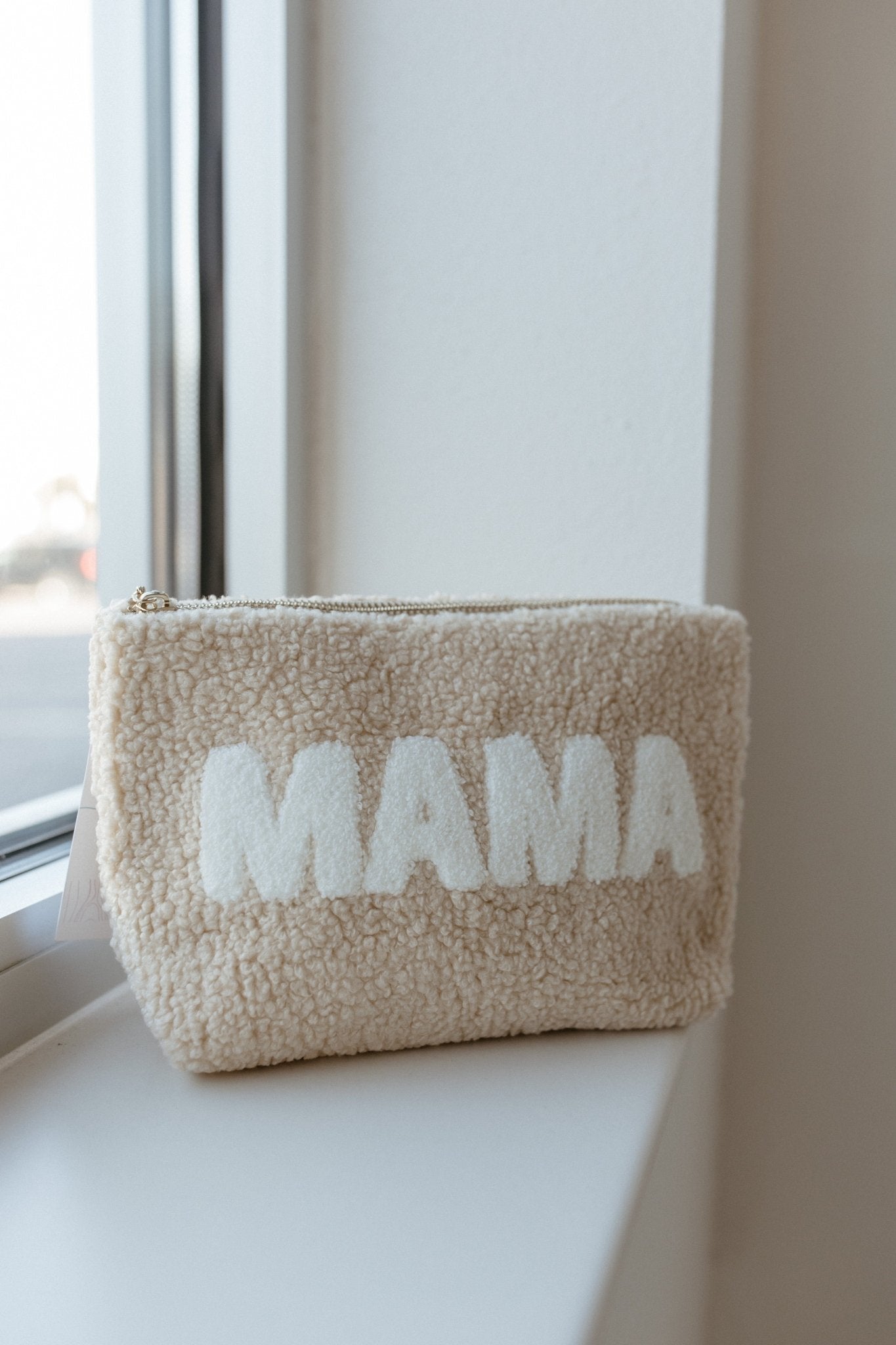 "MAMA" TEDDY MAKEUP POUCH IN TAN - Love Marlow