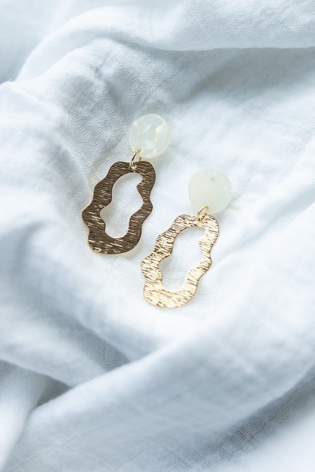 MARLEY EARRINGS IN IRIDESCENT - Love Marlow
