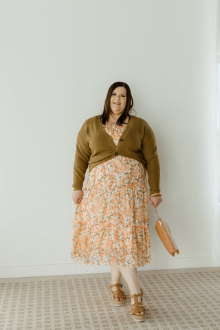 MEDIUM FAUX LEATHER CLUTCH IN MELON - Love Marlow