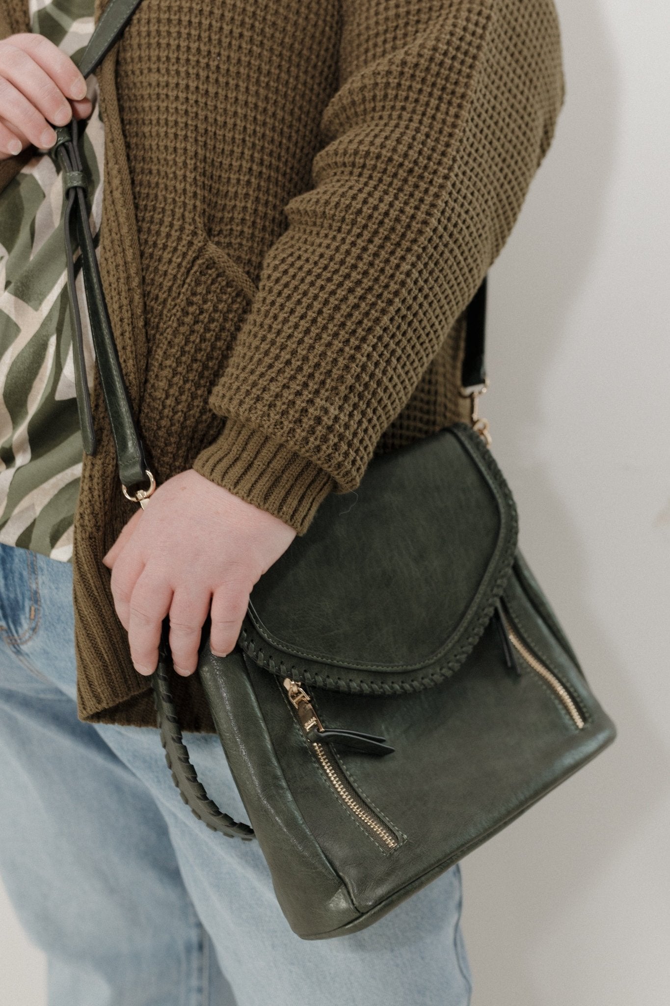 MEDIUM SATCHEL WITH WHIP - STITCH DETAIL IN DARK GREEN - Love Marlow