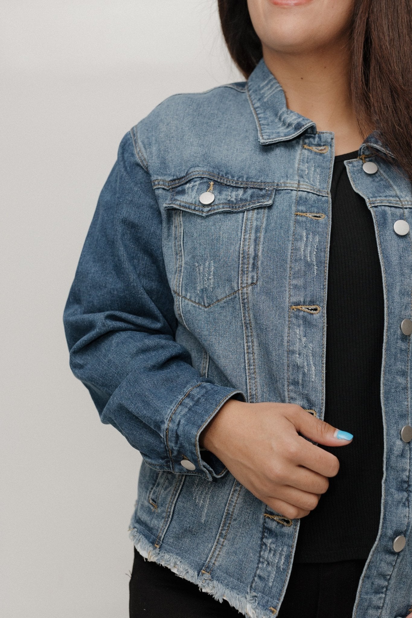 MEDIUM WASH DISTRESSED DENIM JACKET WITH STRETCH & FRAYED HEM - Love Marlow
