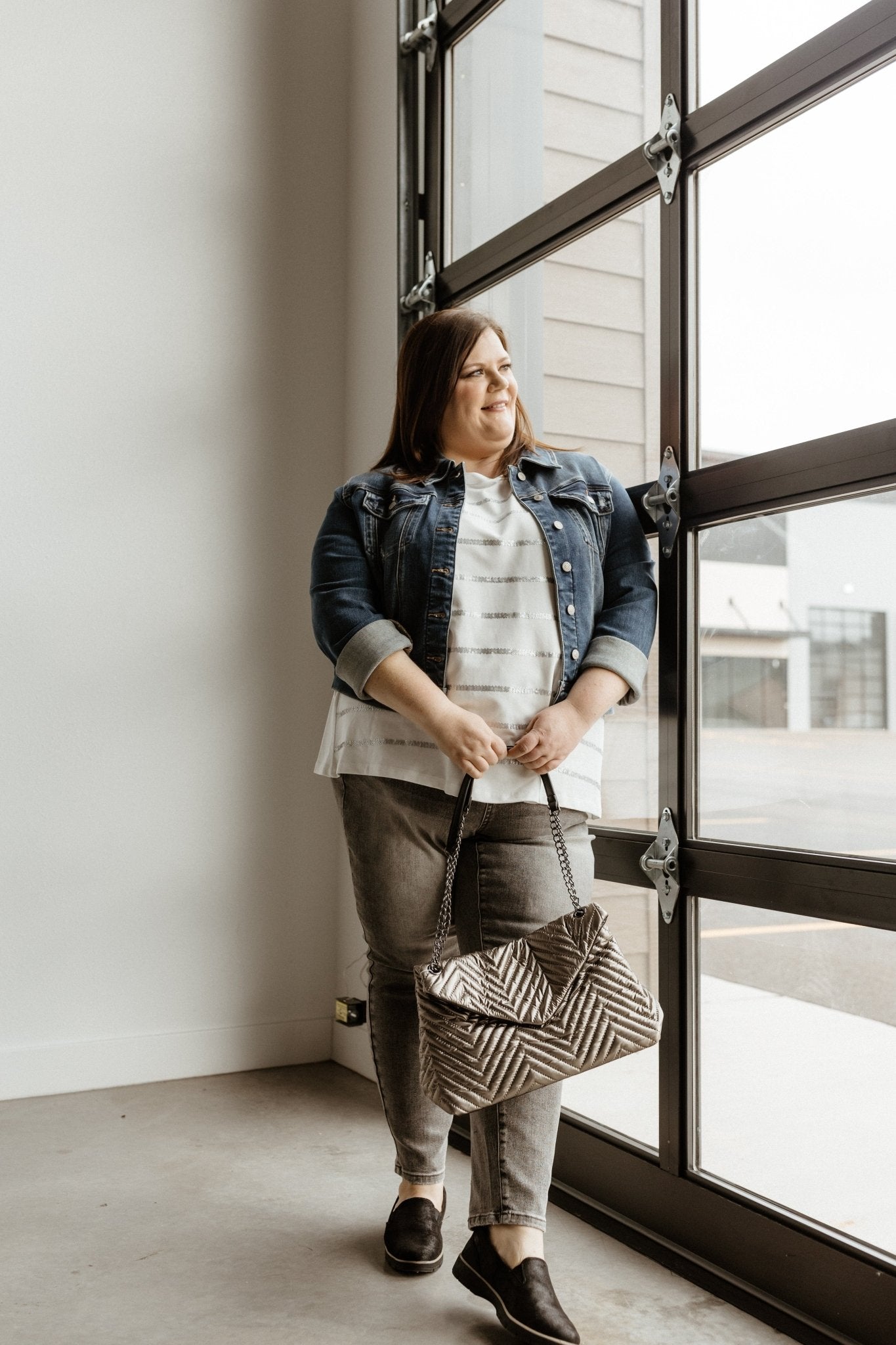 METALLIC PUFFER CROSSBODY IN CHAMPAGNE - Love Marlow