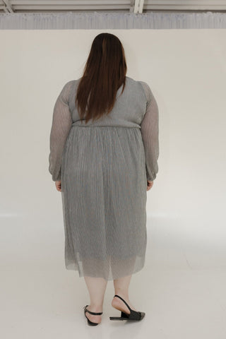 METALLIC SILVER PLISSE DRESS - Love Marlow
