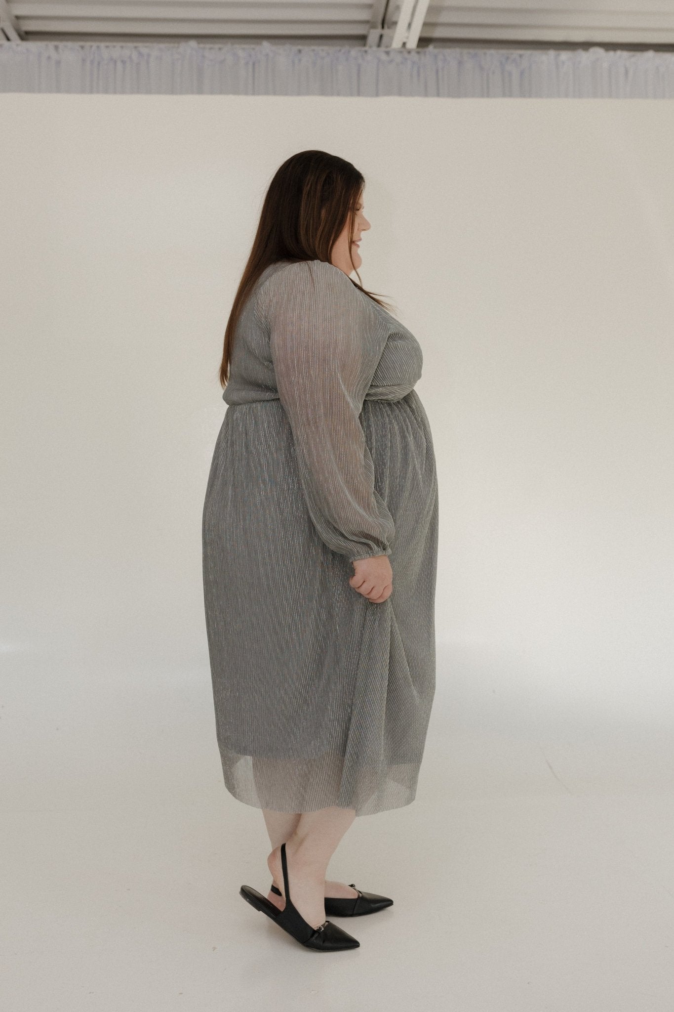 METALLIC SILVER PLISSE DRESS - Love Marlow